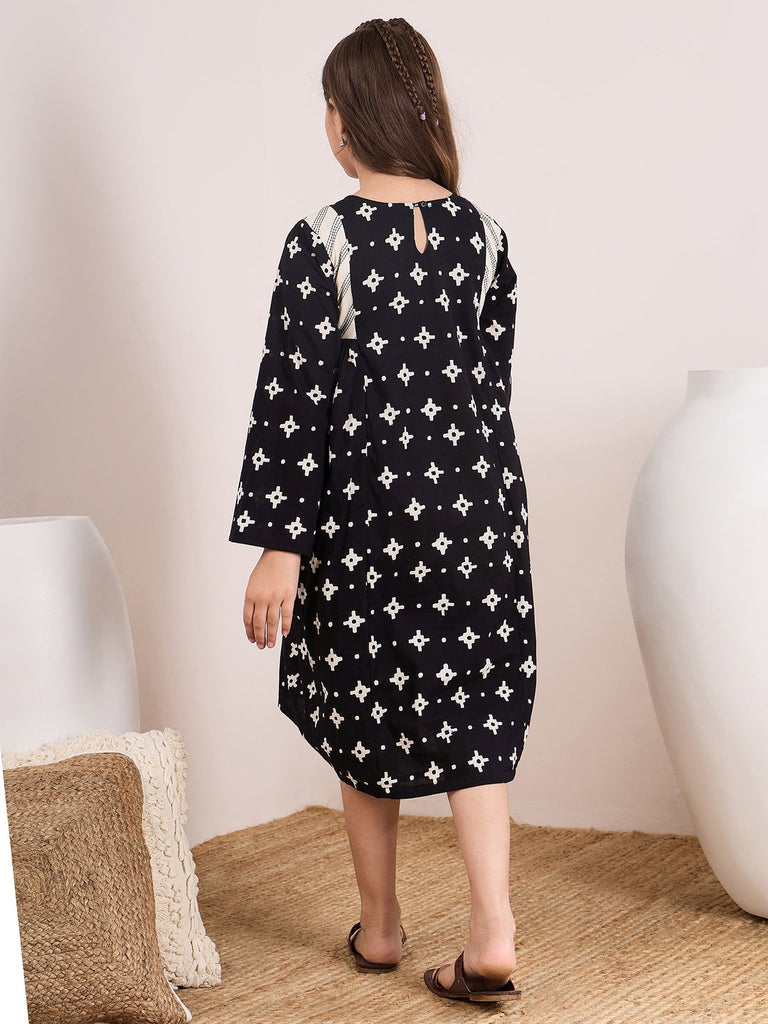 Floral Printed Cotton Fit & Flare Round neck regular sleeves Midi Dress (IW-BLACKKANTHA)