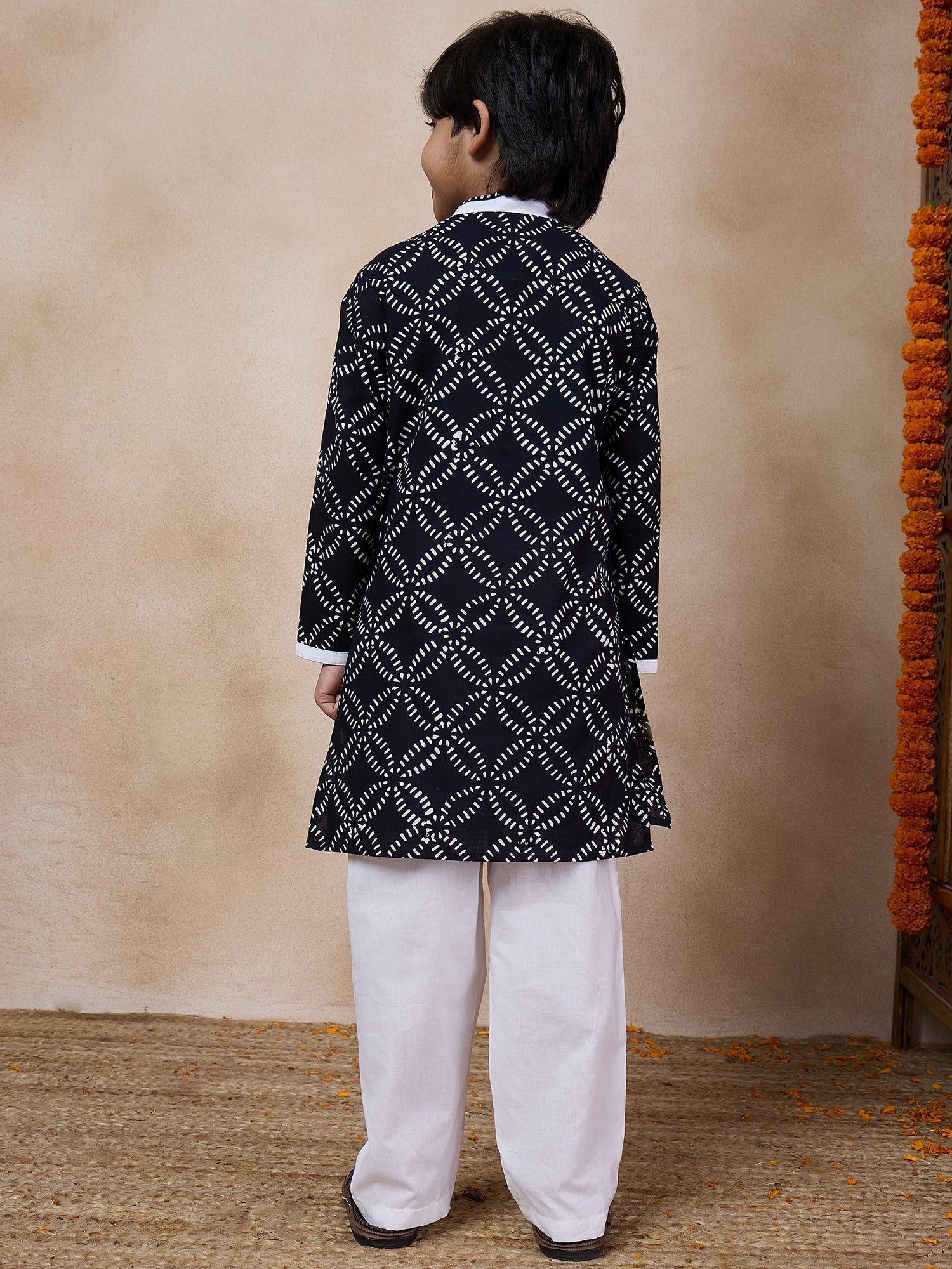 Boys Ethnic Motifs Printed Mandarin Collar Kurta With Pyjamas (KP-BLACKFLORAL)