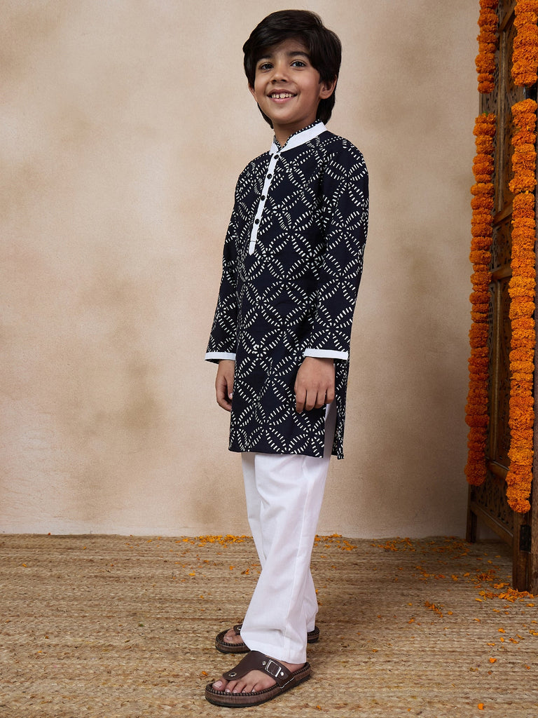 Boys Ethnic Motifs Printed Mandarin Collar Kurta With Pyjamas (KP-BLACKFLORAL)