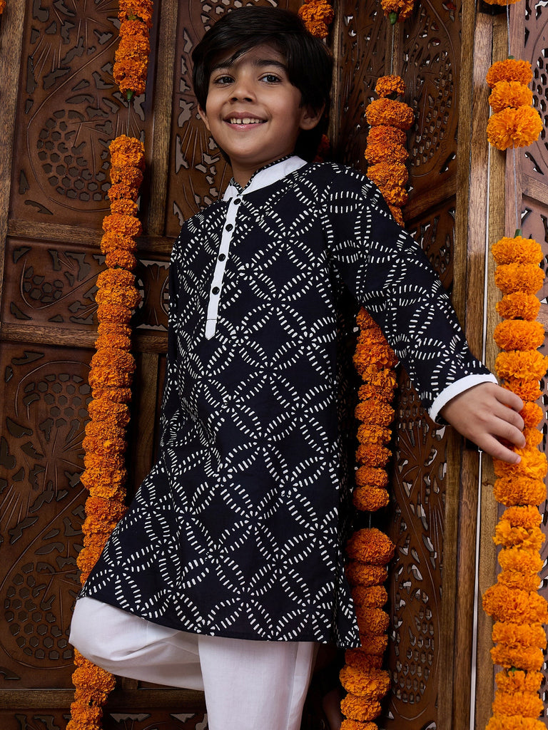 Boys Ethnic Motifs Printed Mandarin Collar Kurta With Pyjamas (KP-BLACKFLORAL)