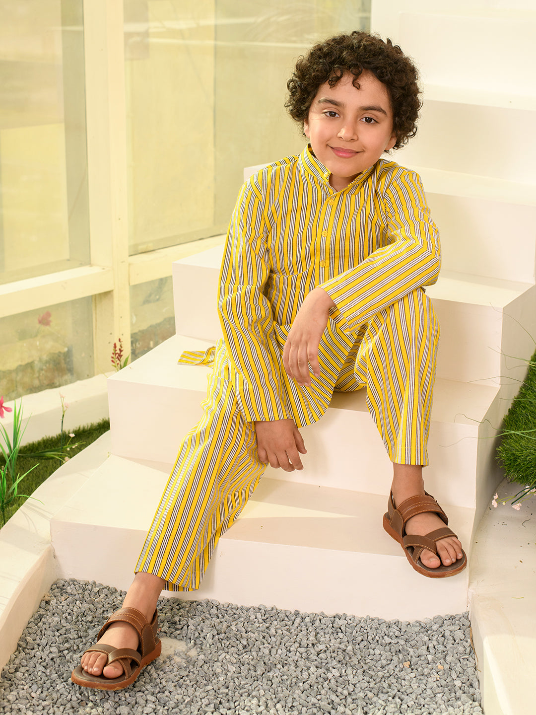 Boys Ethnic Motifs Printed Pure Cotton Kurta with Pyjamas & Nahru Jacket (KP-BLACKSTRIPE)