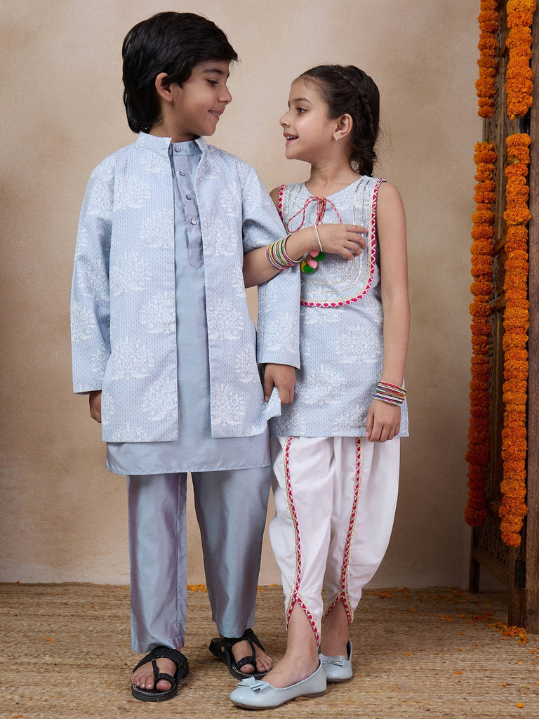 Boys Mandarin Collar Long Sleeves Straight Kurta With Pyjamas Jacket (KP-GREYKHADDI)