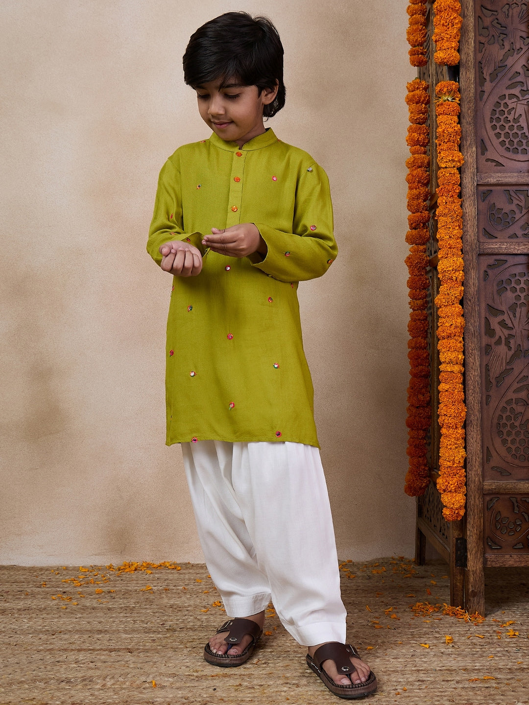 Boys Embroidered Mandarin Collar Mirror Work Kurta With Pyjamas (KP-OLIVEMIRROR)