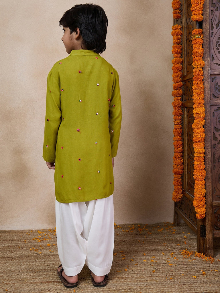 Boys Embroidered Mandarin Collar Mirror Work Kurta With Pyjamas (KP-OLIVEMIRROR)