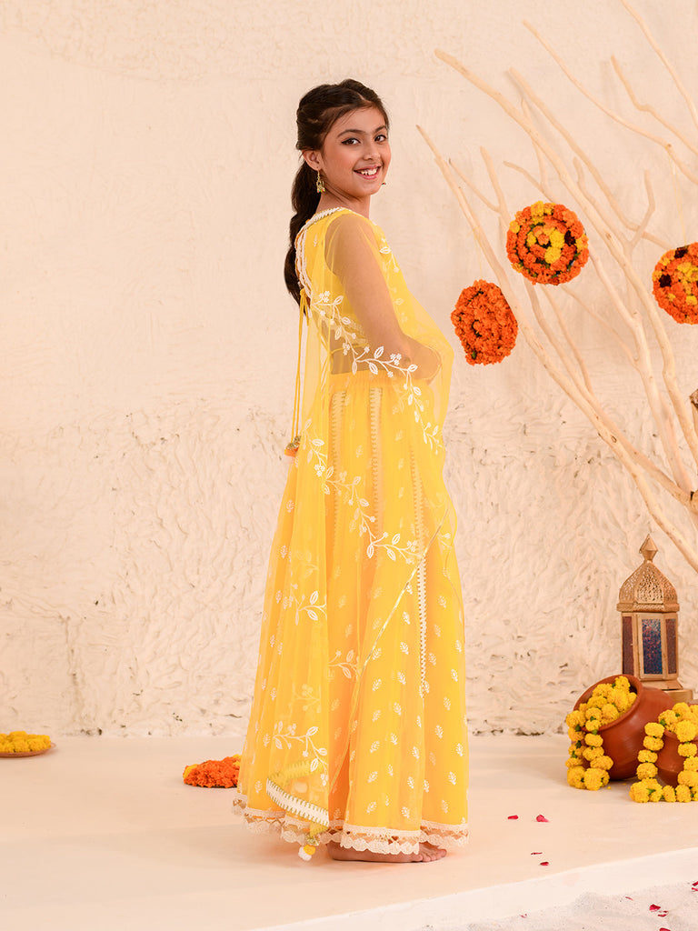 Girls Embroidered Thread Work Net Ready to Wear Lehenga & Blouse With Dupatta (L-YELLOWWTBOOTI)