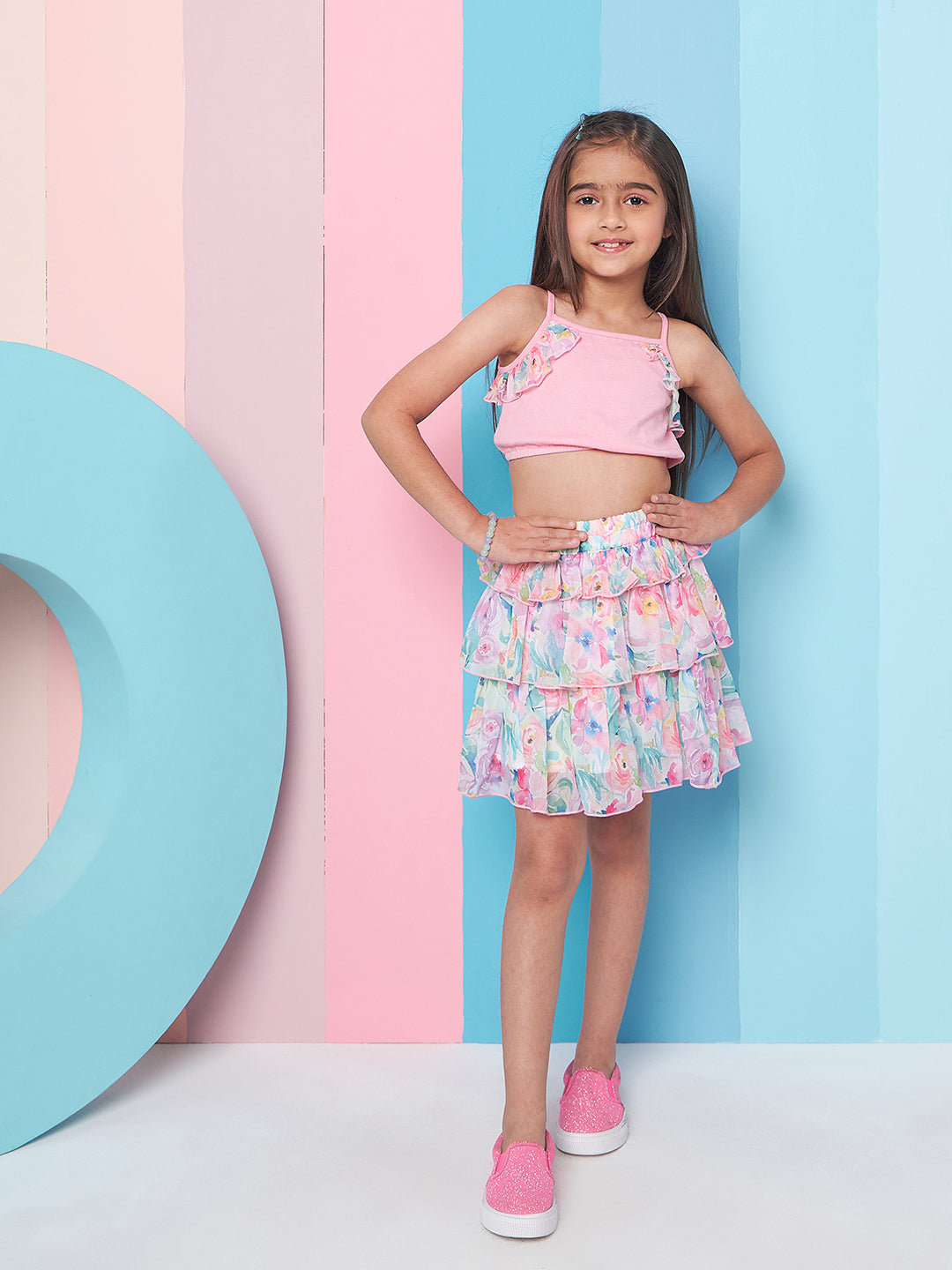 Girls Blue and pink solid Top Round Neck Sleeveless Ruffled Top with Blue and pink printed Skirt (sk-multichiffon)